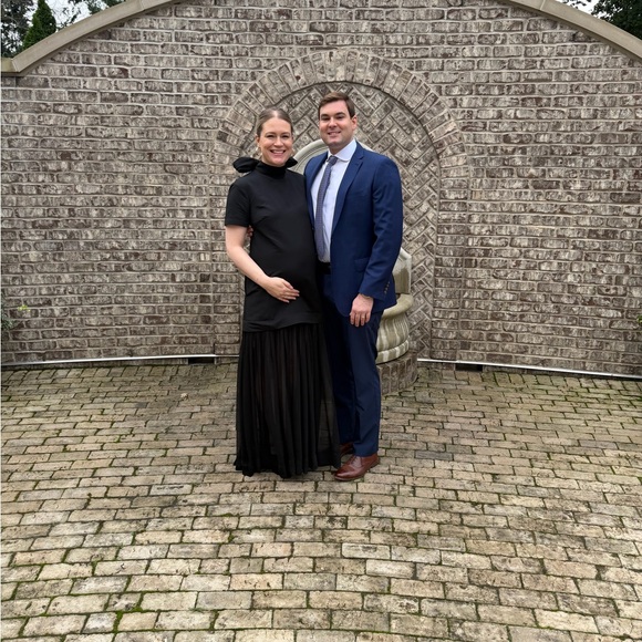 Elegant Black Formal Dress - Picture 6 of 6